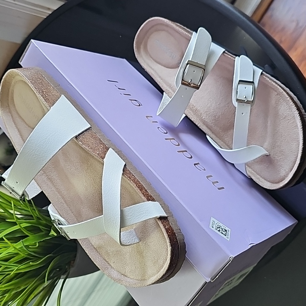 Madden Girl Bryceee Footbed Sandals